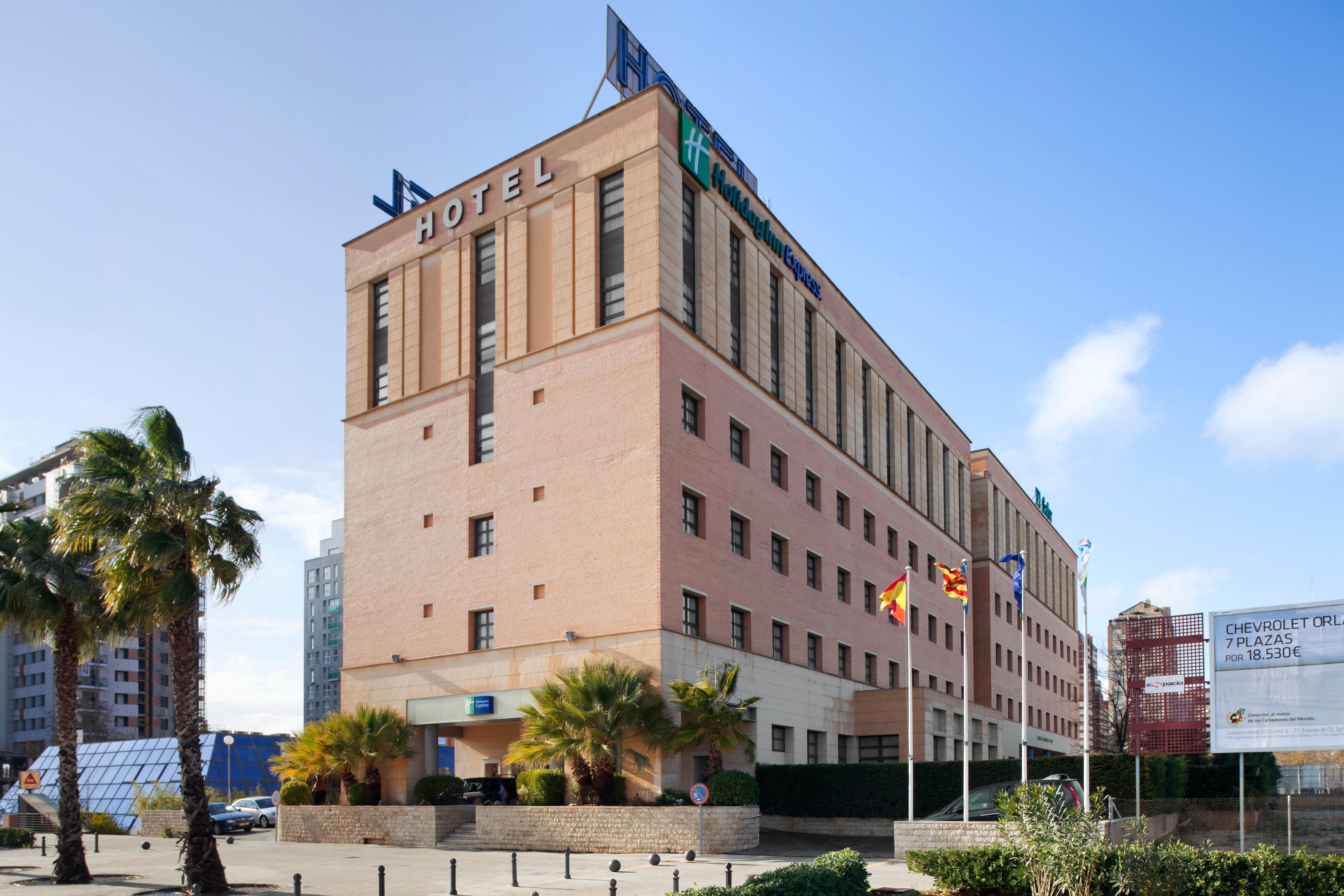 Holiday Inn Express Ciudad De Las Ciencias, An Ihg Hotel Valencia Exterior photo